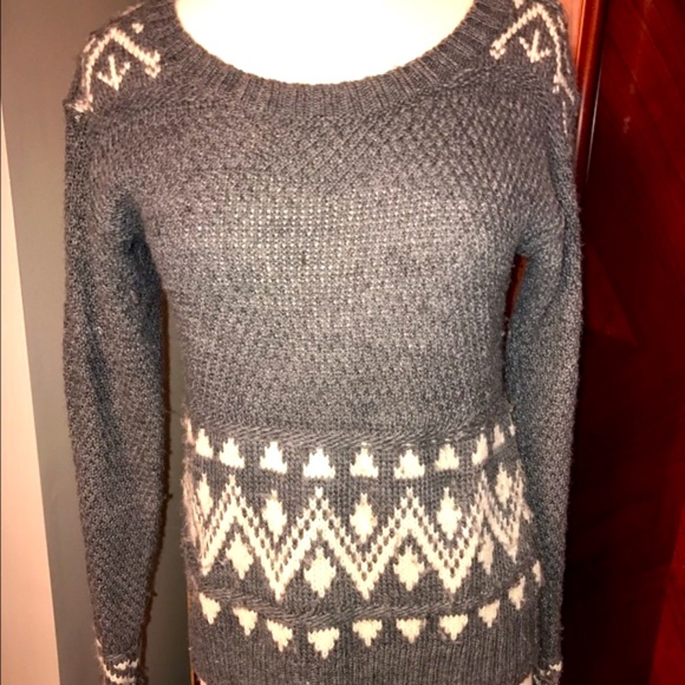 Mossimo Gray Knit Pattern Crewneck Sweater